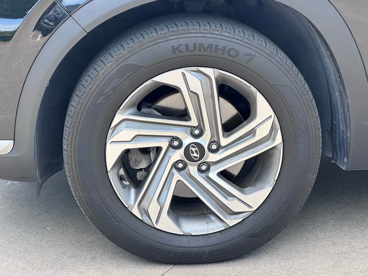 Certified 2023 Hyundai Santa Fe SEL FWD image 9