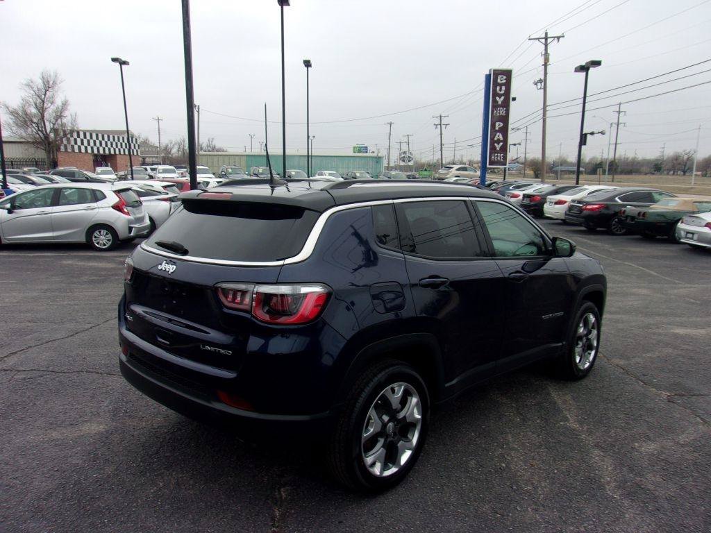 Used 2018 Jeep Compass Limited AWD/4WD image 5