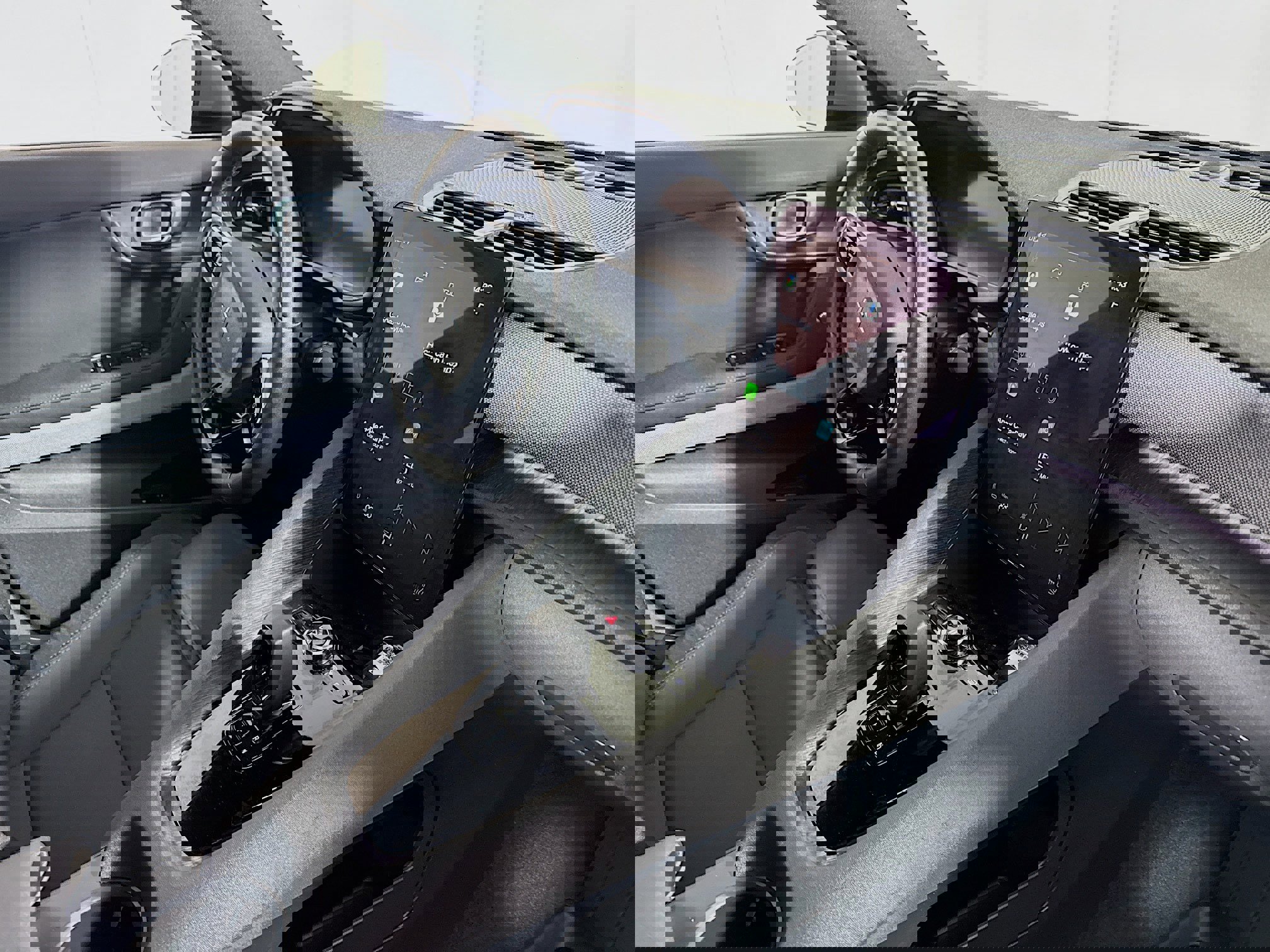 Used 2021 Polestar Polestar 2 image 28