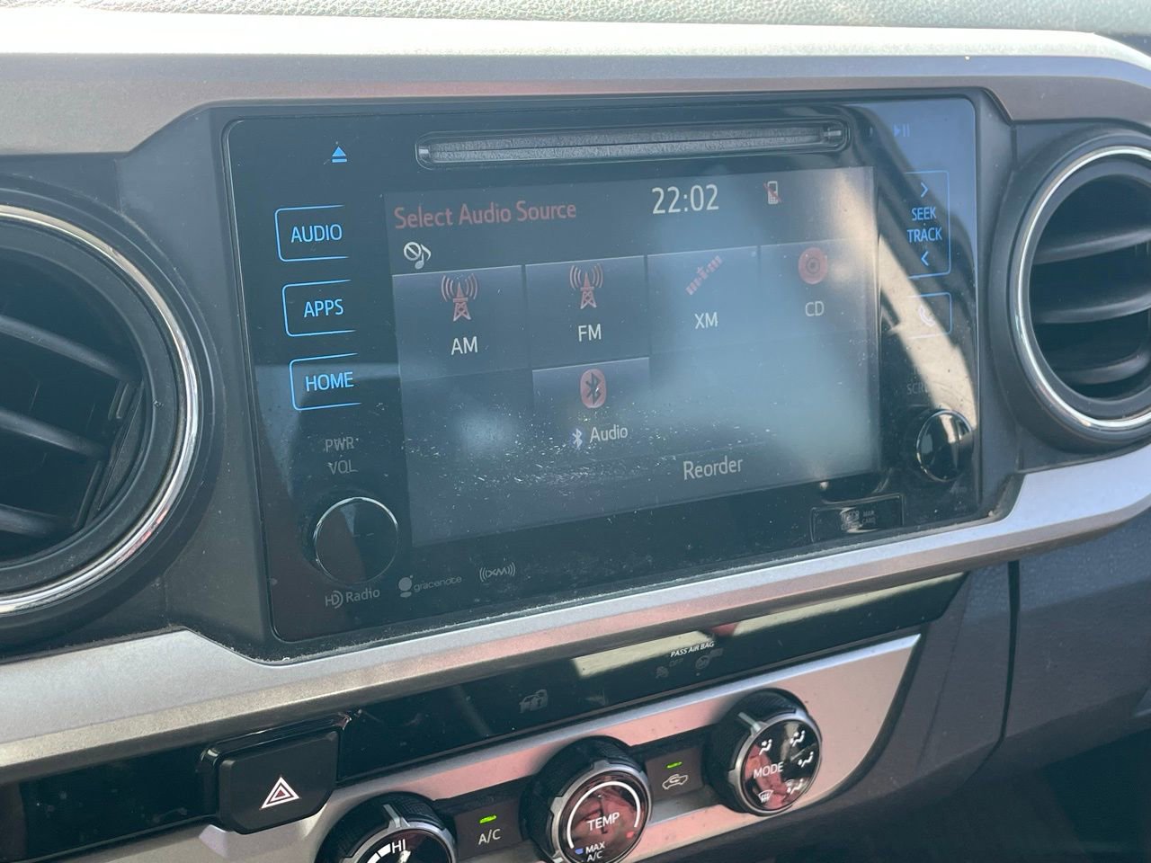 Used 2018 Toyota Tacoma SR5 image 8