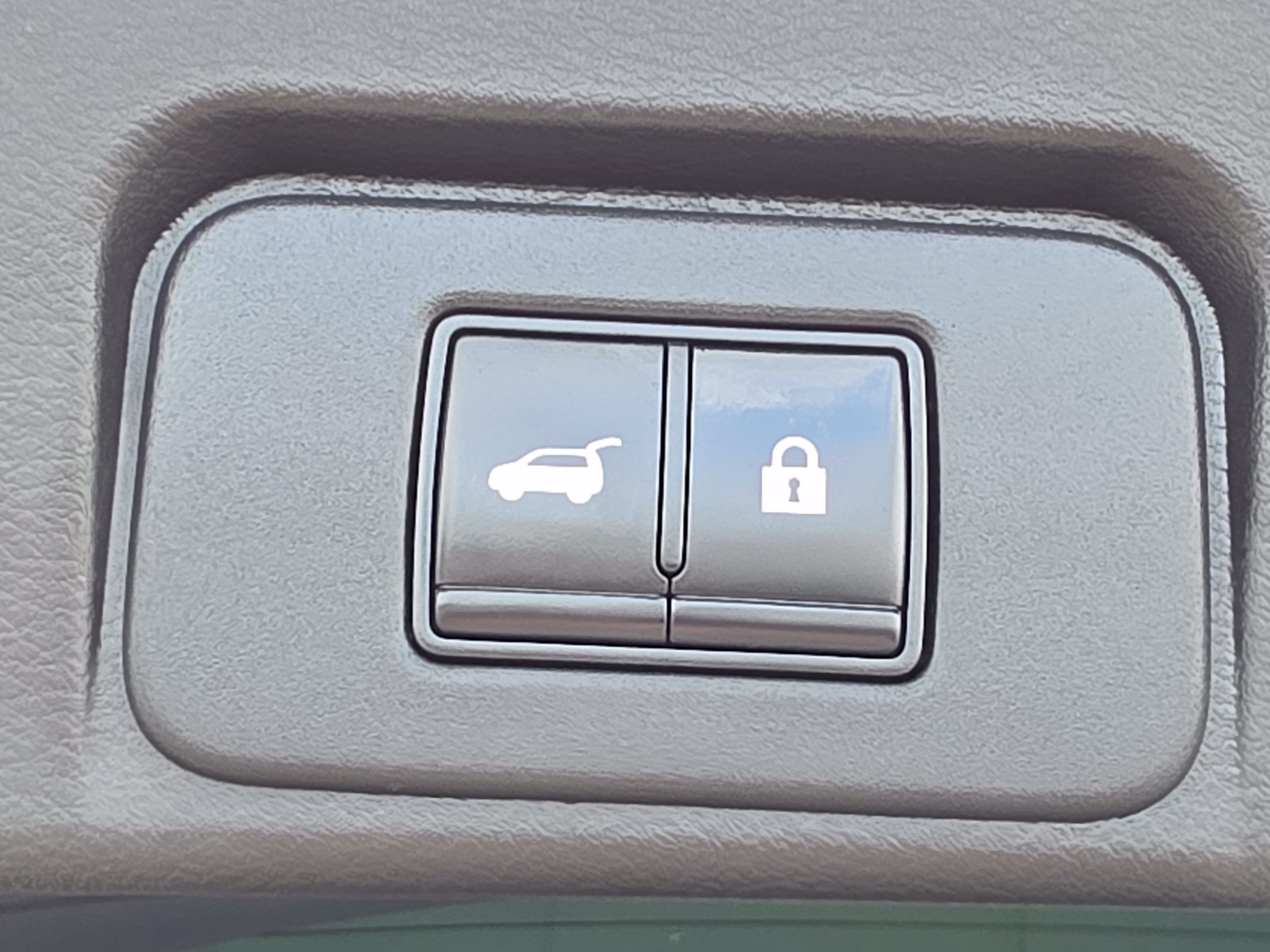 Used 2021 Nissan Rogue SL FWD image 11