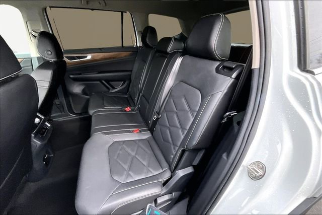 Used 2024 Volkswagen Atlas SE image 16