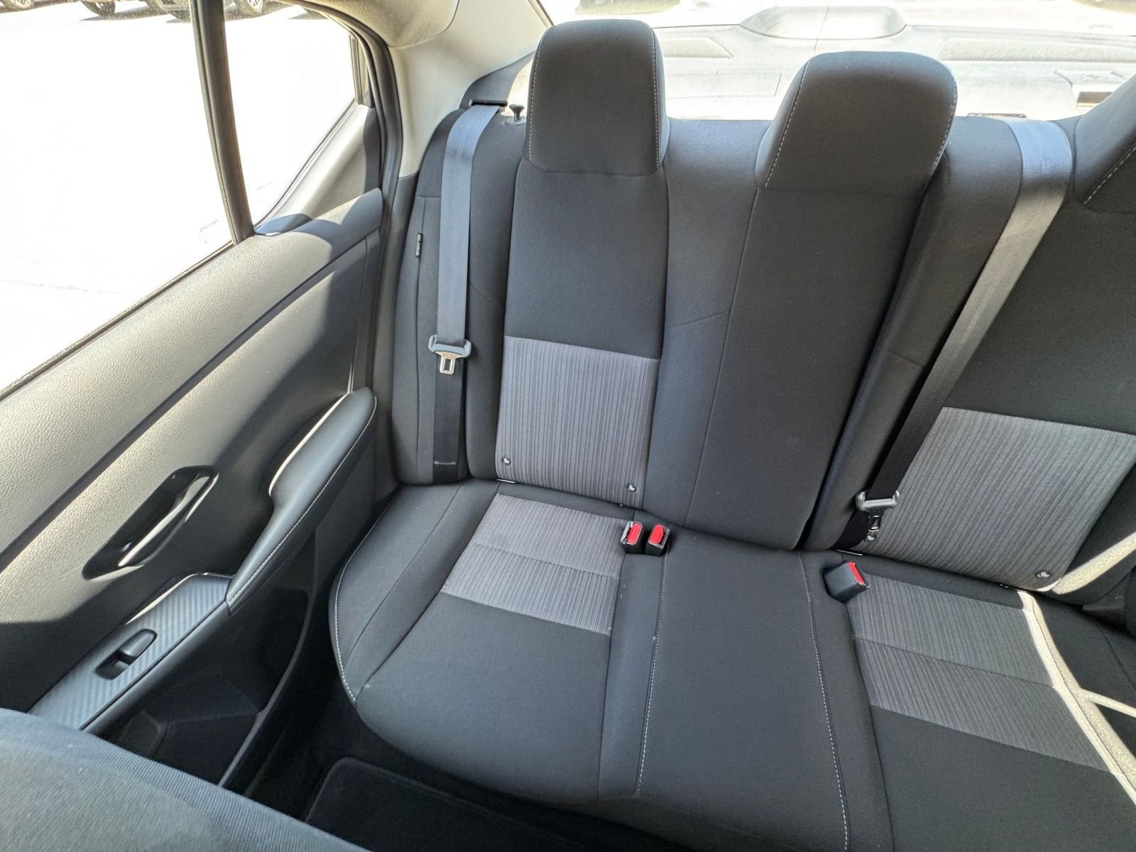 Used 2025 Nissan Sentra SV FWD image 38