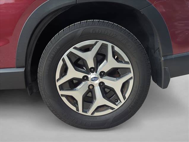 Used 2019 Subaru Forester Premium w/ All-Weather Package AWD/4WD image 6