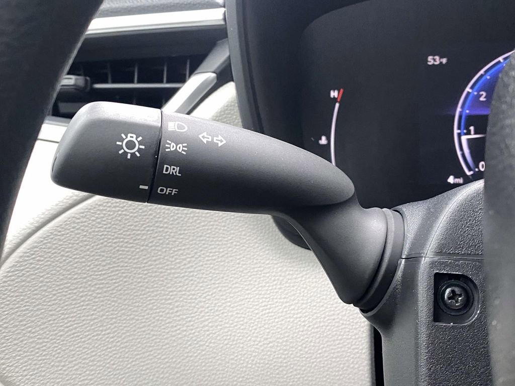 New 2026 Toyota Corolla Cross L image 30