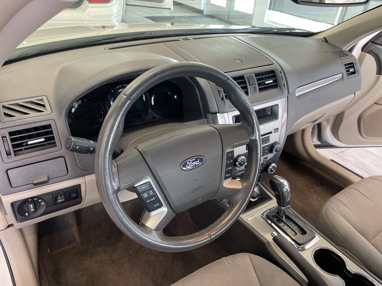 Used 2012 Ford Fusion SEL image 21