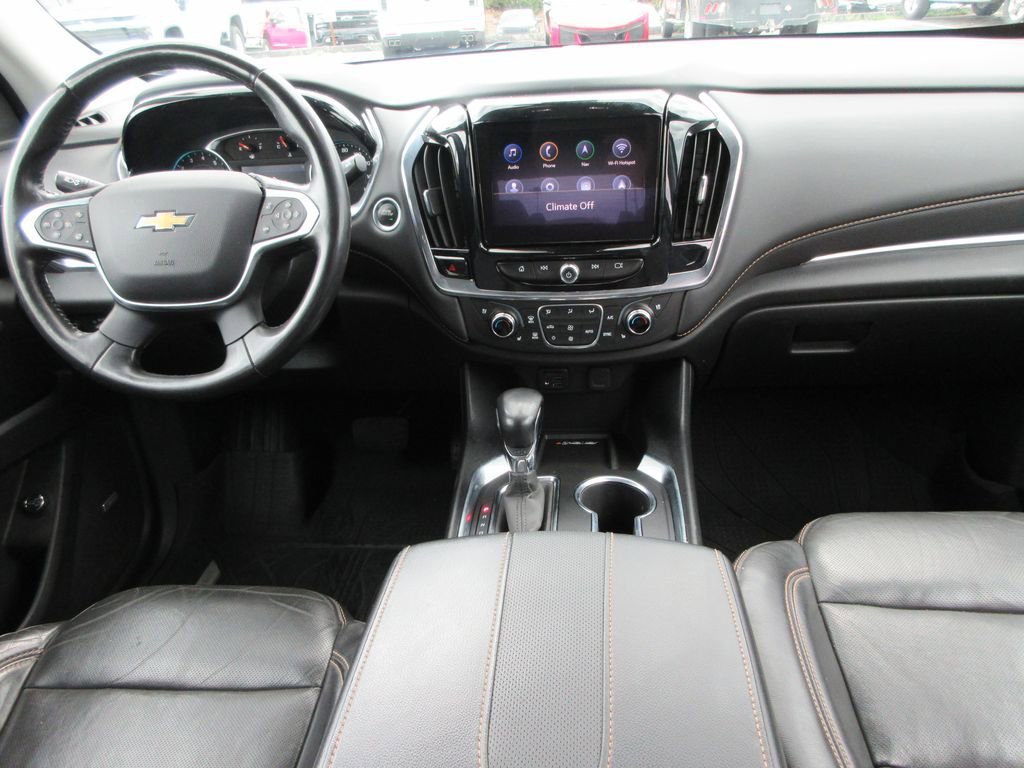Certified 2021 Chevrolet Traverse Premier w/ Redline Edition image 16