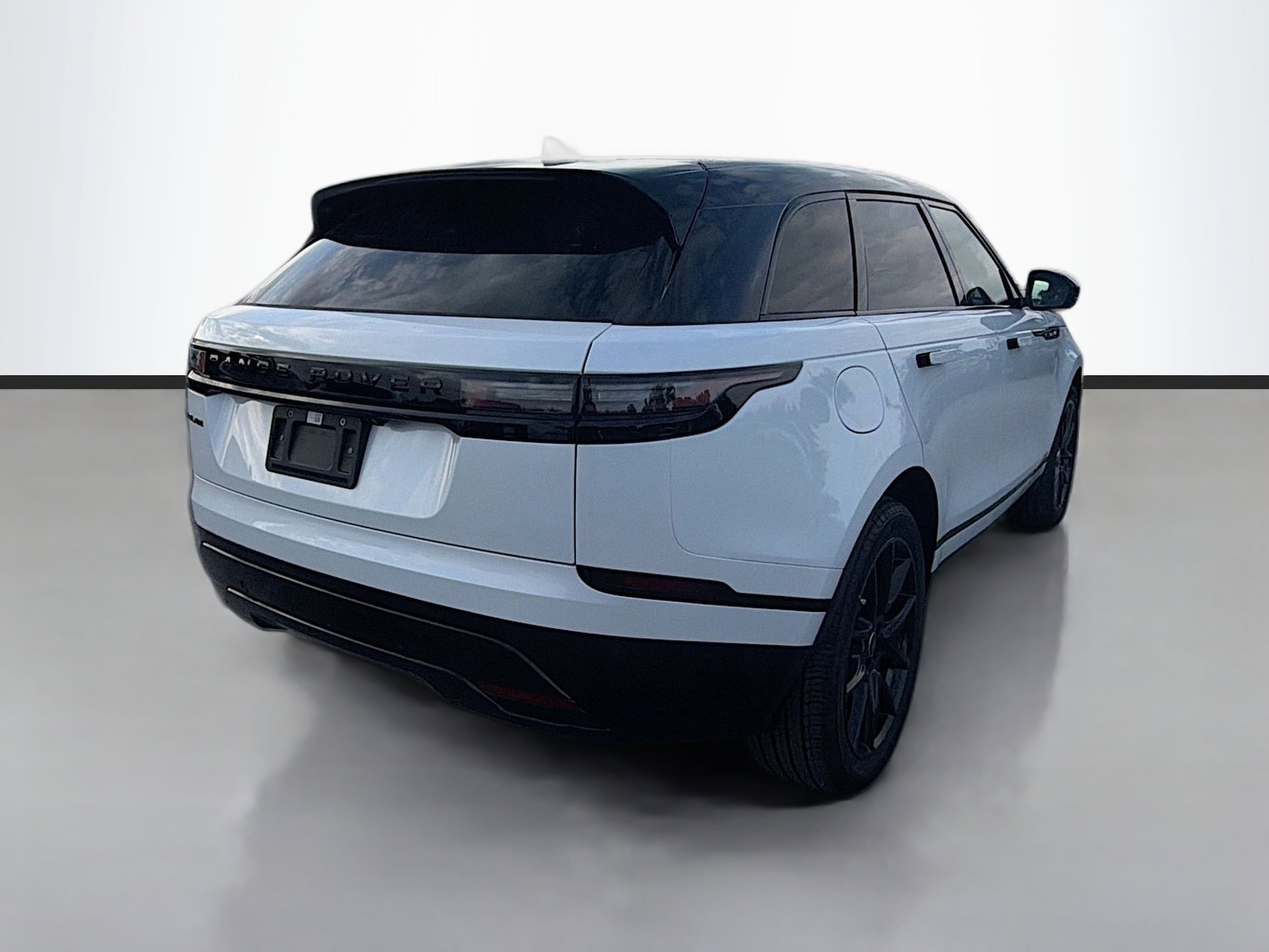 New 2026 Land Rover Range Rover Velar Dynamic SE image 5