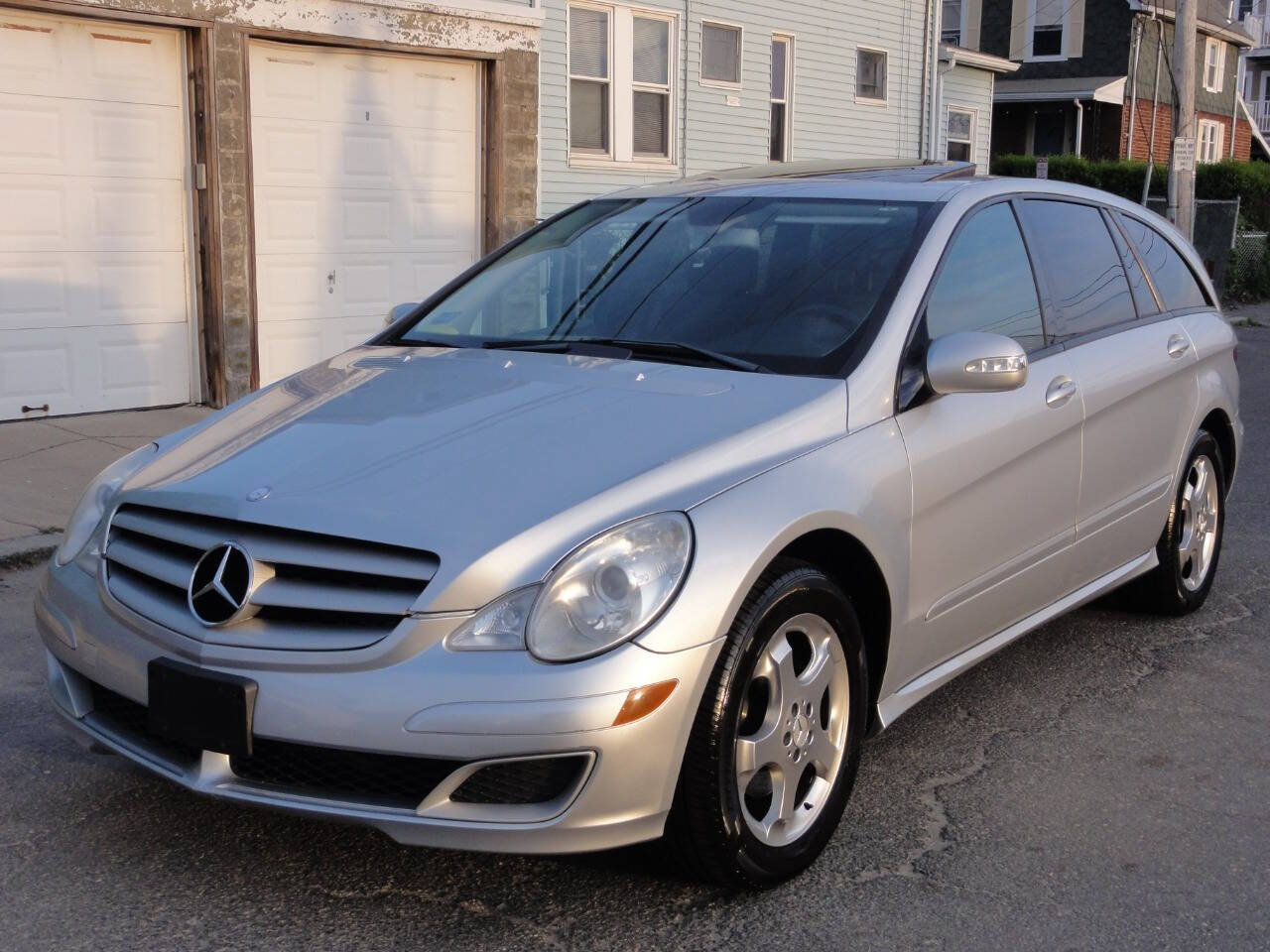 Used 2006 Mercedes-Benz R 350 4MATIC