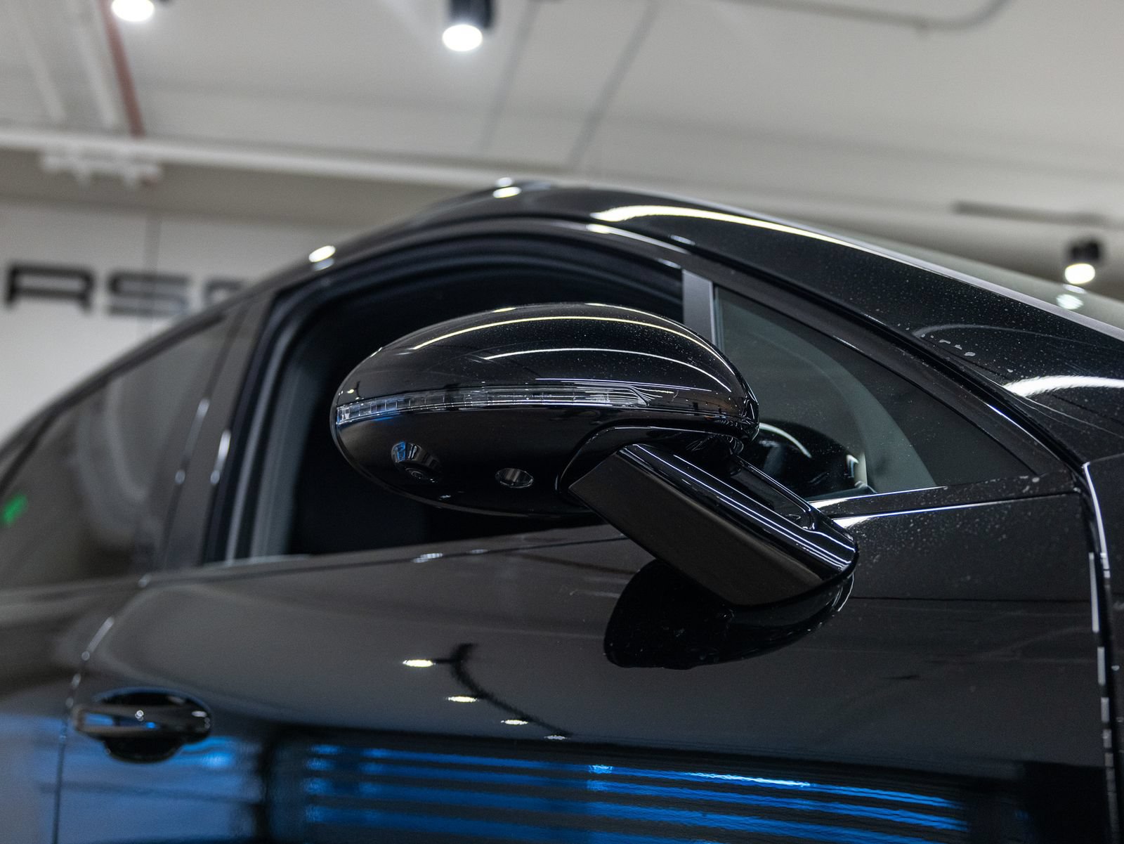 Certified 2026 Porsche Macan AWD/4WD image 19