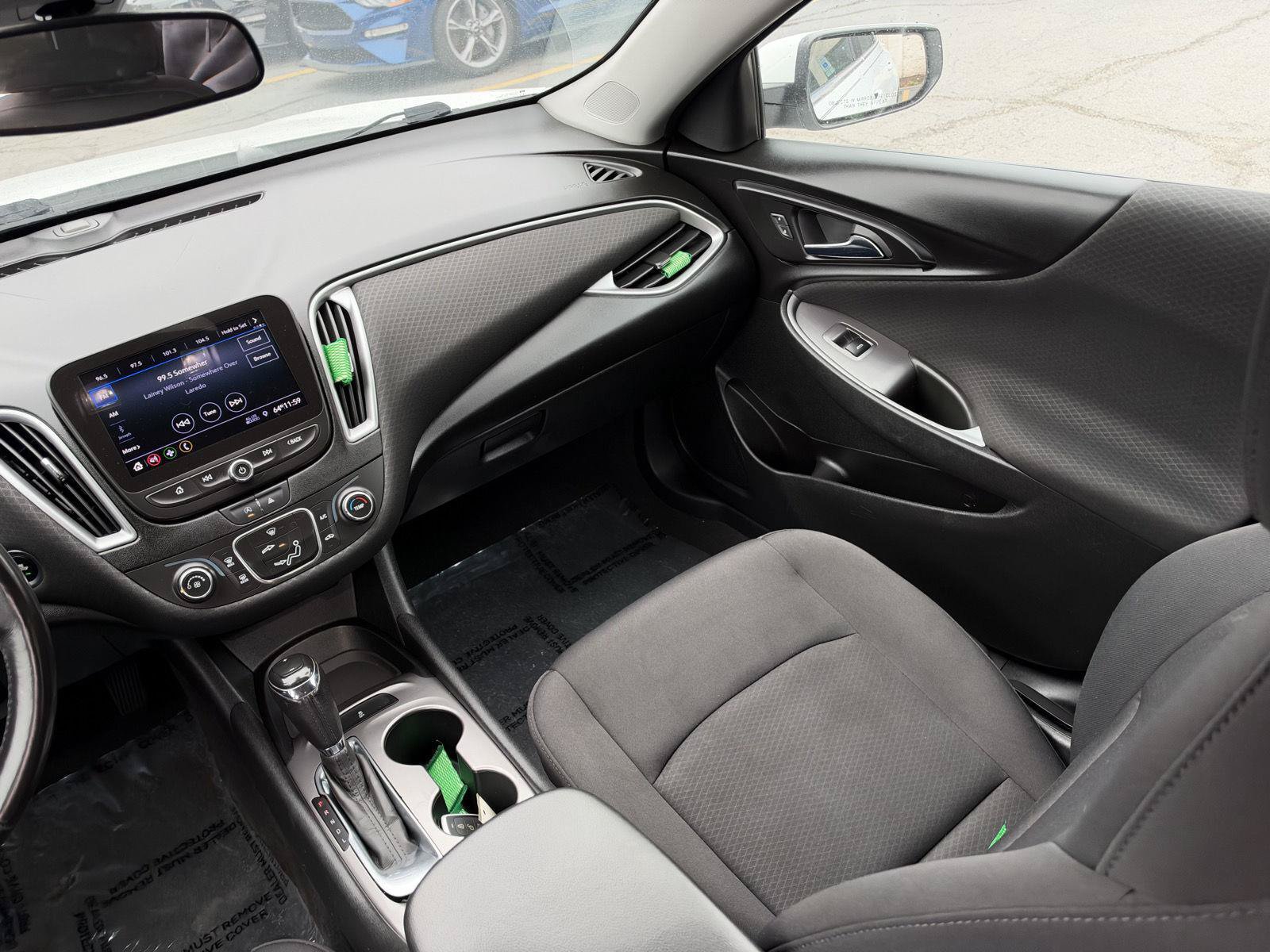 Used 2020 Chevrolet Malibu RS FWD image 30