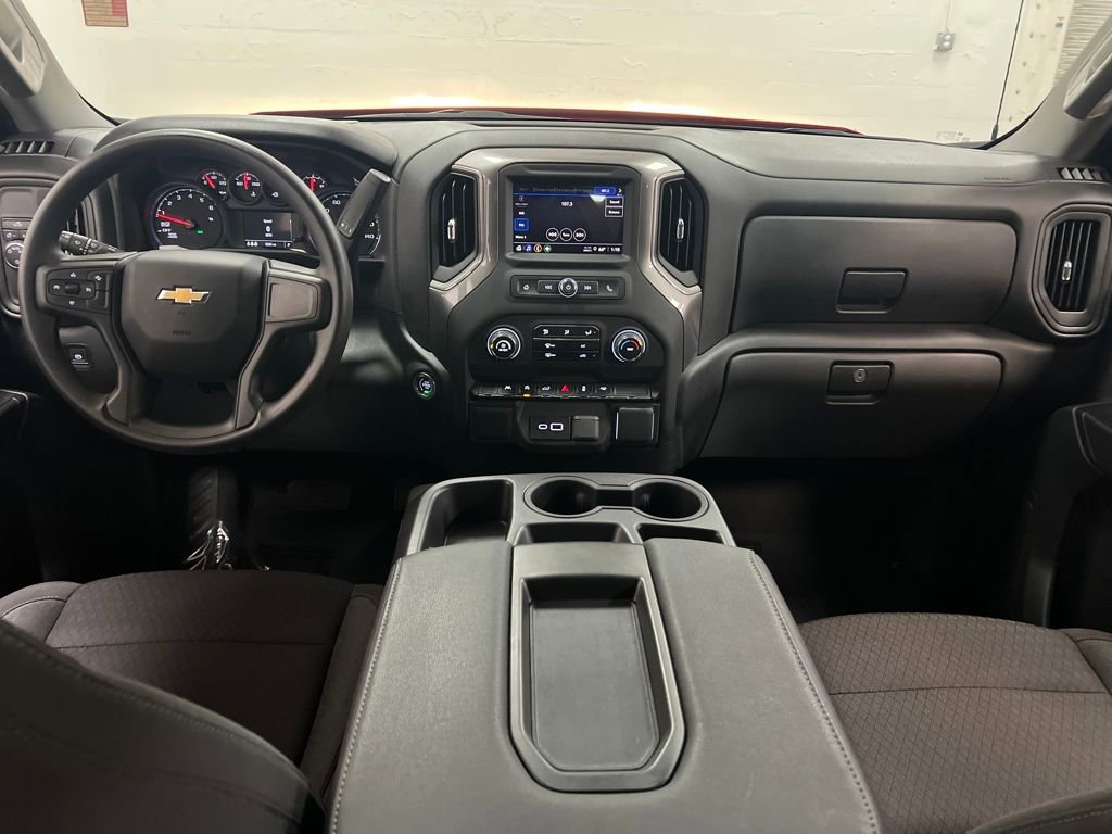 Used 2025 Chevrolet Silverado 1500 Custom image 14