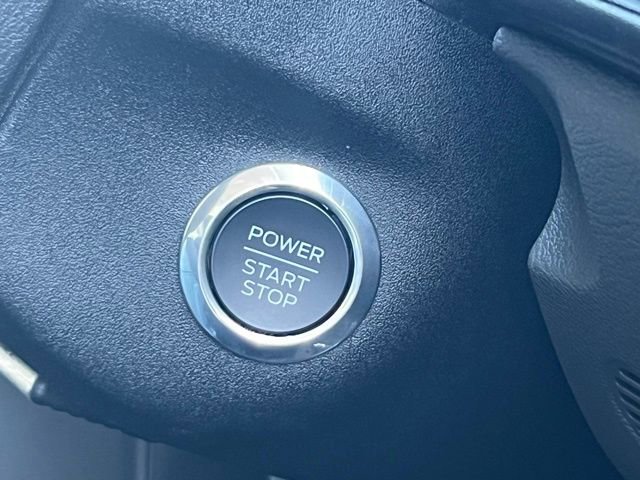 New 2024 Ford E-Transit Low Roof RWD image 19