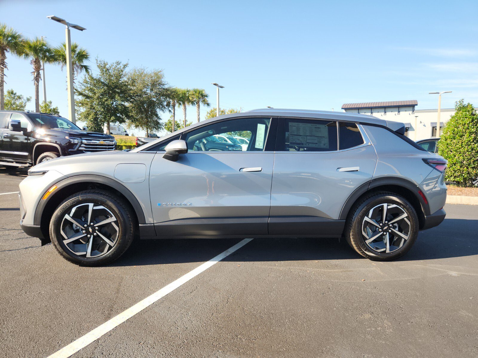New 2026 Chevrolet Equinox EV LT image 3