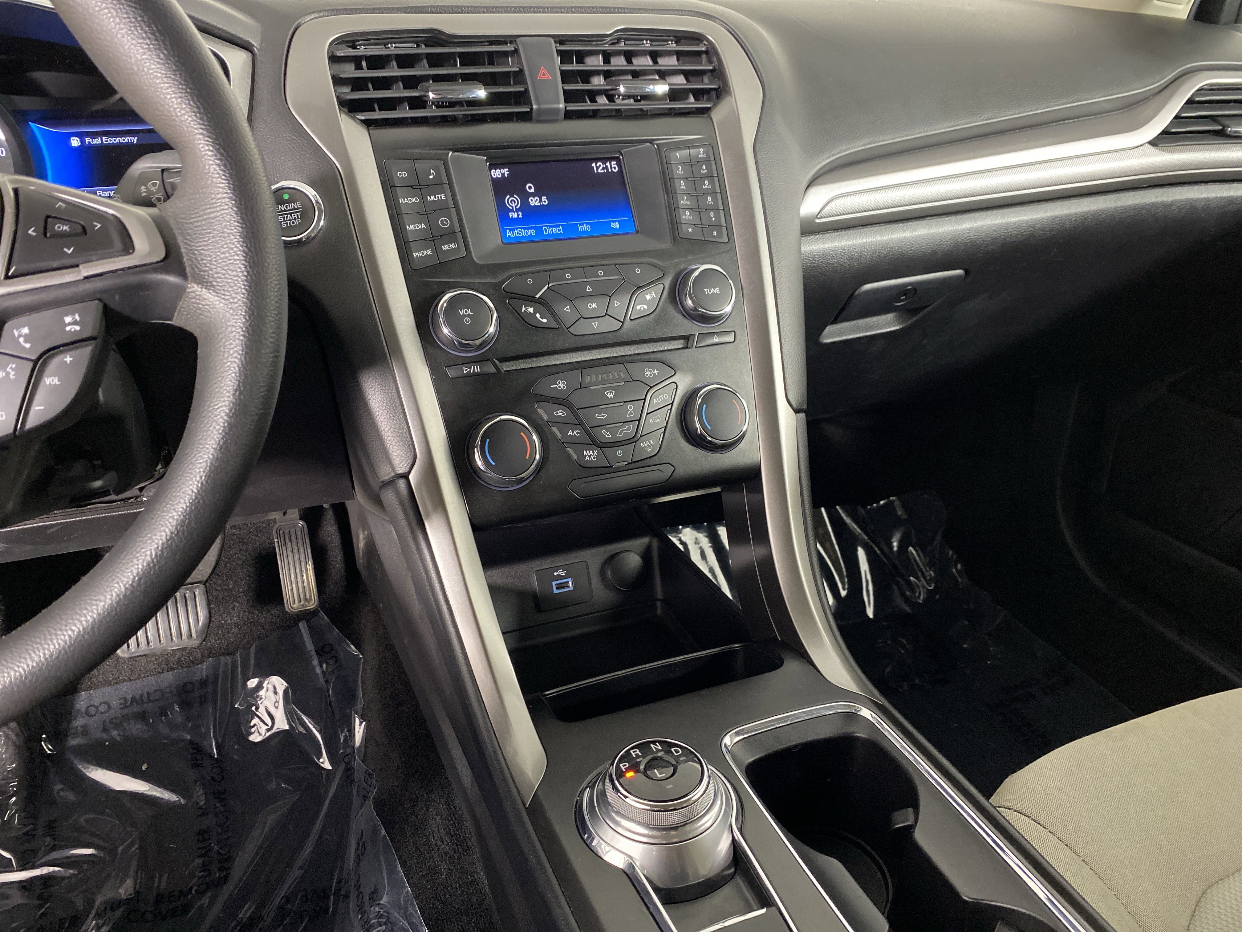 Used 2018 Ford Fusion S FWD image 32