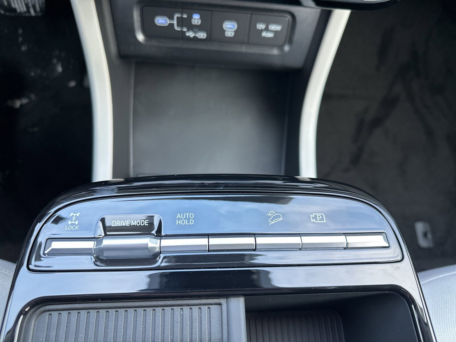 New 2026 Hyundai Tucson Blue SE image 55