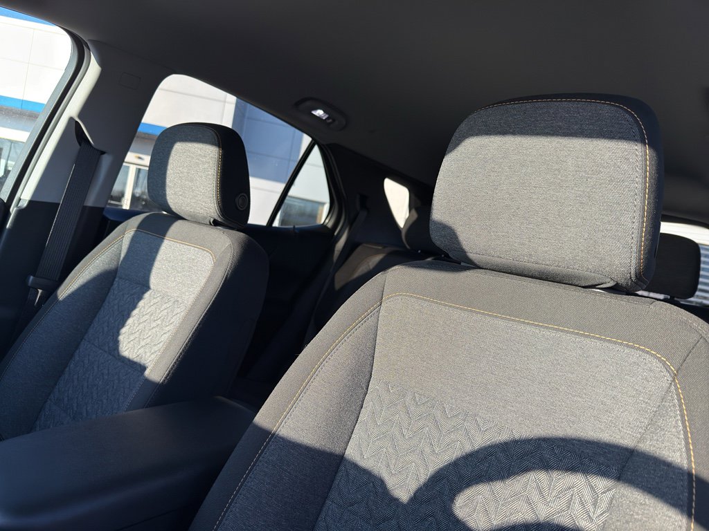 Used 2023 Chevrolet Equinox LT image 27