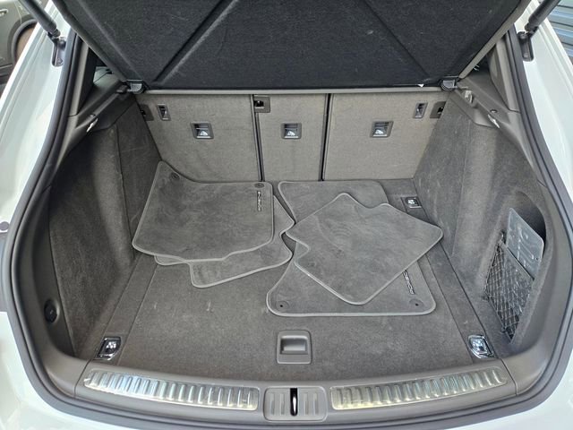 Used 2025 Porsche Macan image 27