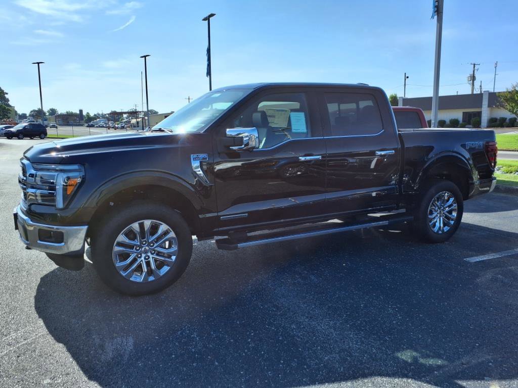 New 2025 Ford F150 Lariat image 3