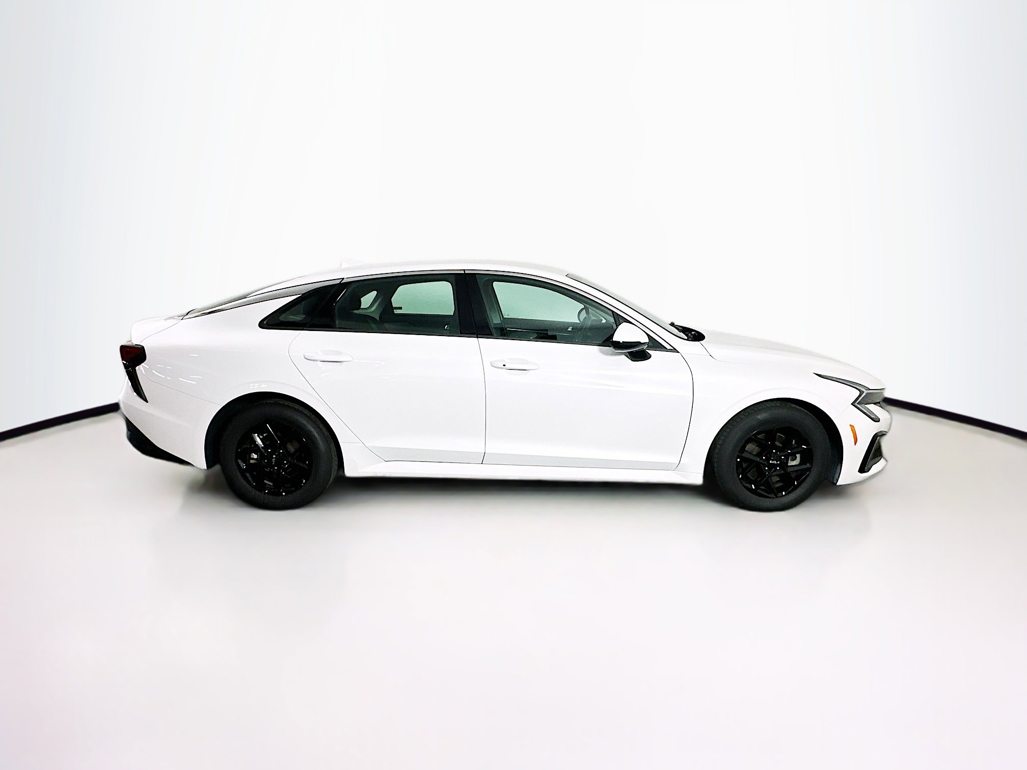 Used 2025 Kia K5 LXS image 10