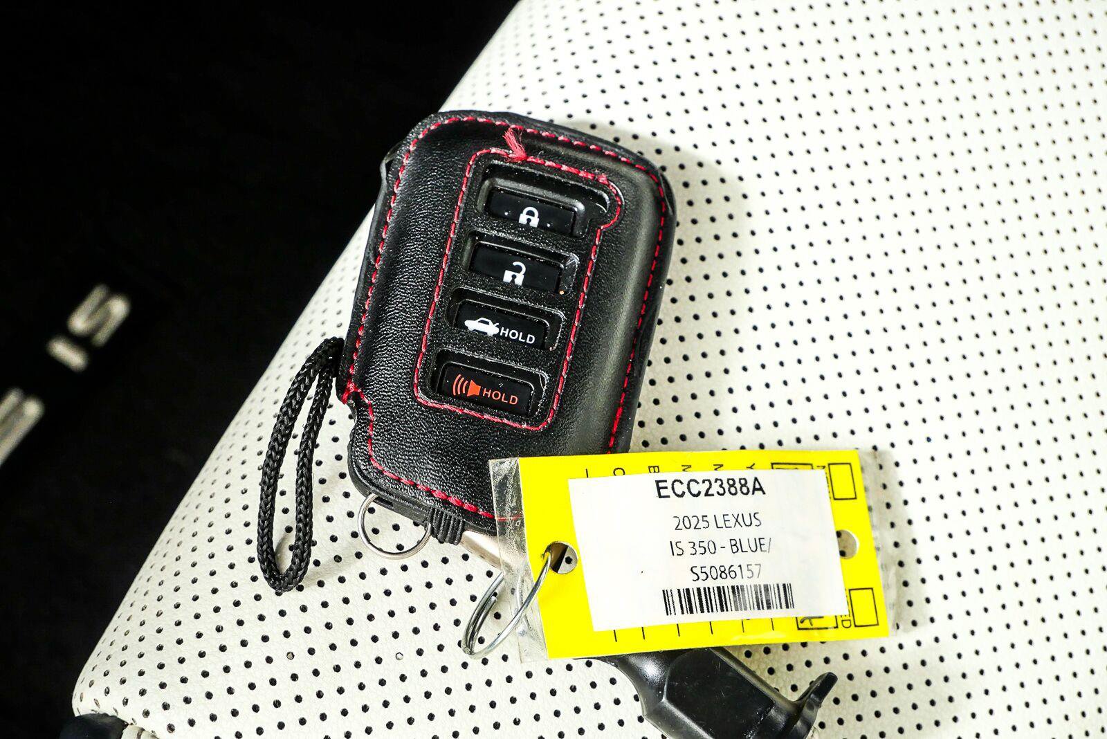 Used 2025 Lexus IS 350 F Sport RWD image 37