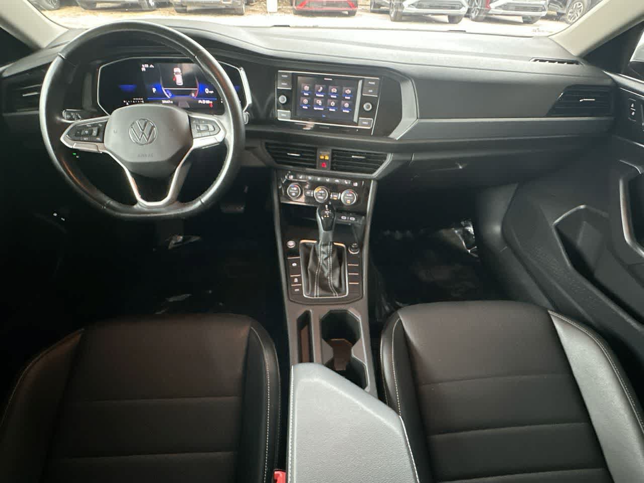 Used 2022 Volkswagen Jetta SE w/ Panoramic Sunroof Package FWD image 24