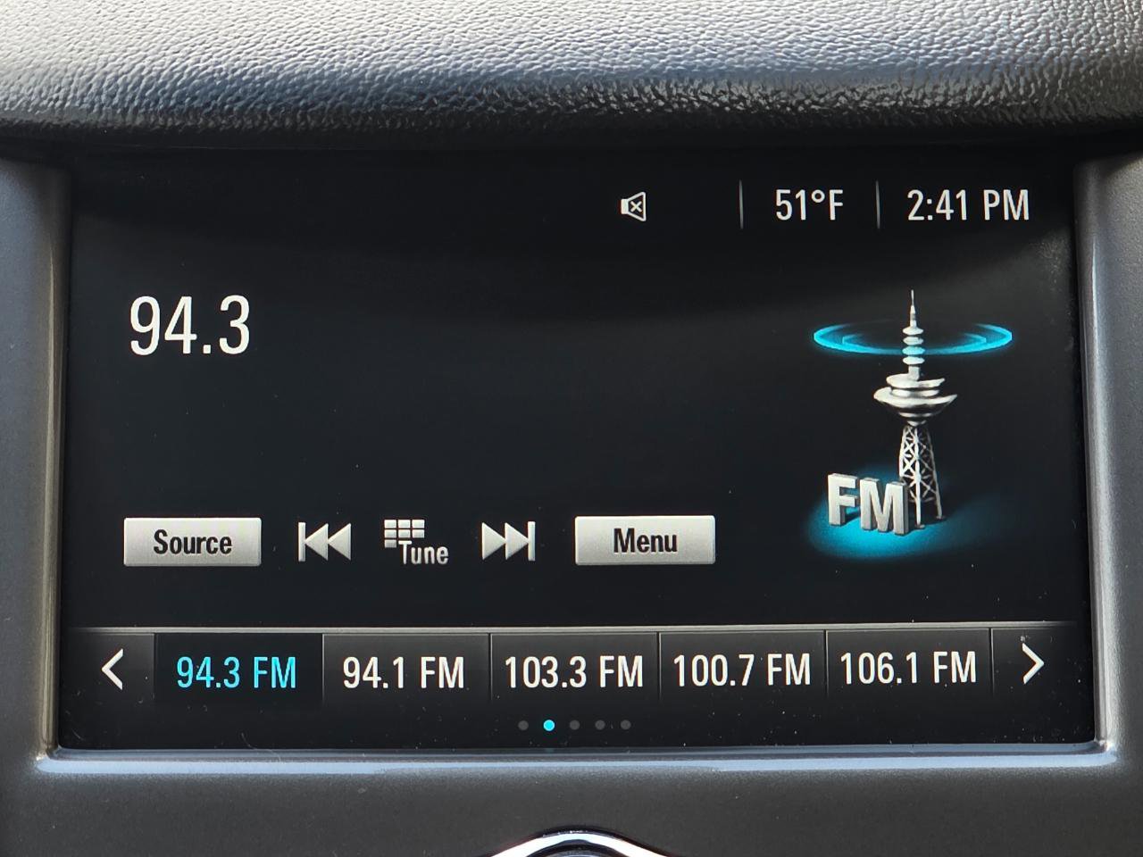 Used 2017 Chevrolet Cruze LT FWD image 21