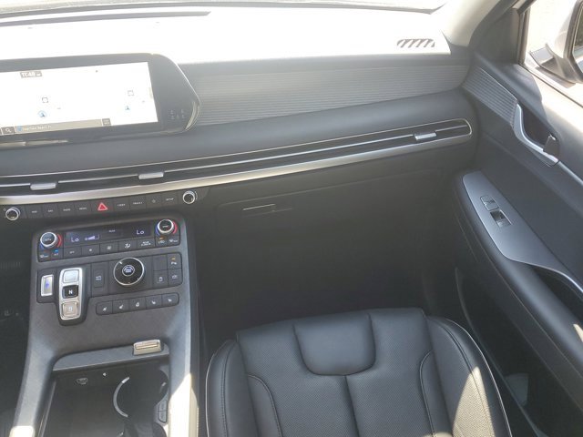 Certified 2024 Hyundai Palisade Limited image 12