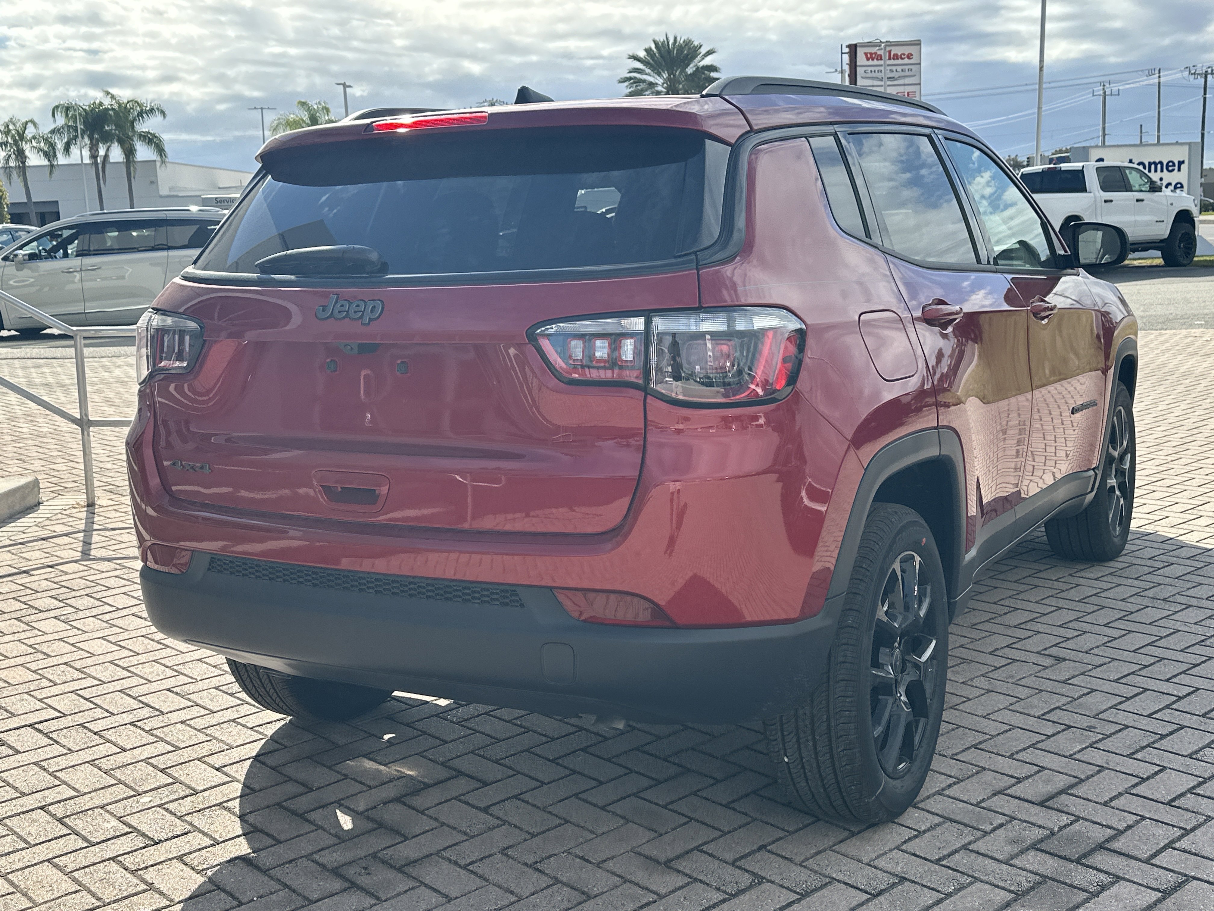 New 2026 Jeep Compass Latitude image 6