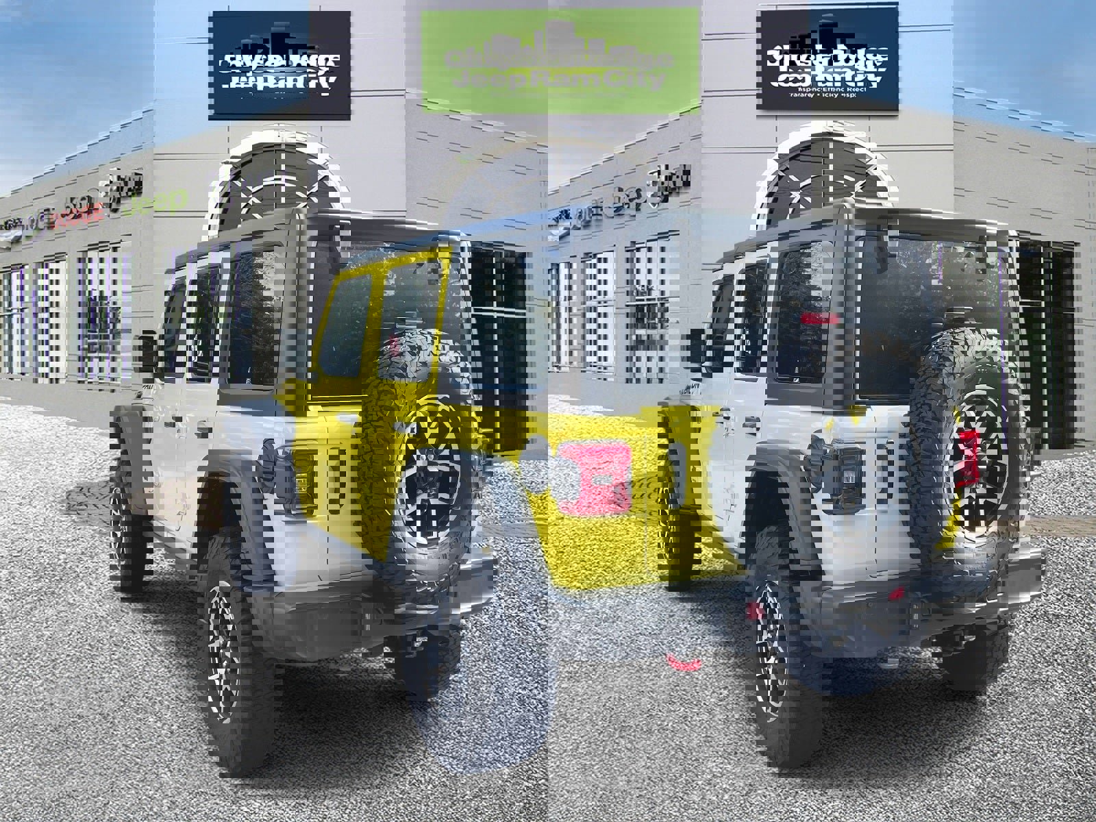 Used 2024 Jeep Wrangler Unlimited Rubicon image 8