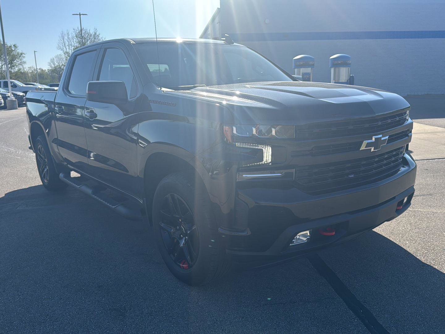 Used 2021 Chevrolet Silverado 1500 RST w/ Redline Edition AWD/4WD image 8