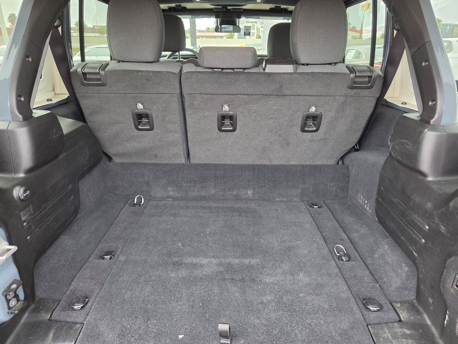 Used 2024 Jeep Wrangler Unlimited Sahara AWD/4WD image 12