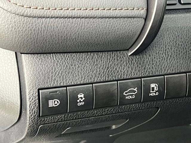 Used 2020 Toyota Camry XLE image 15