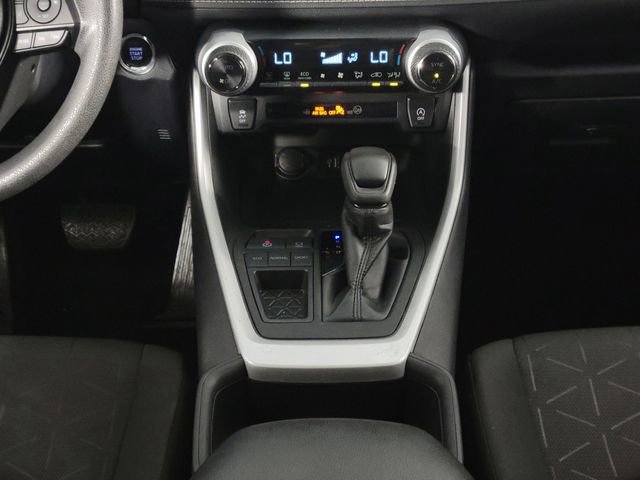 Used 2024 Toyota RAV4 XLE FWD image 24