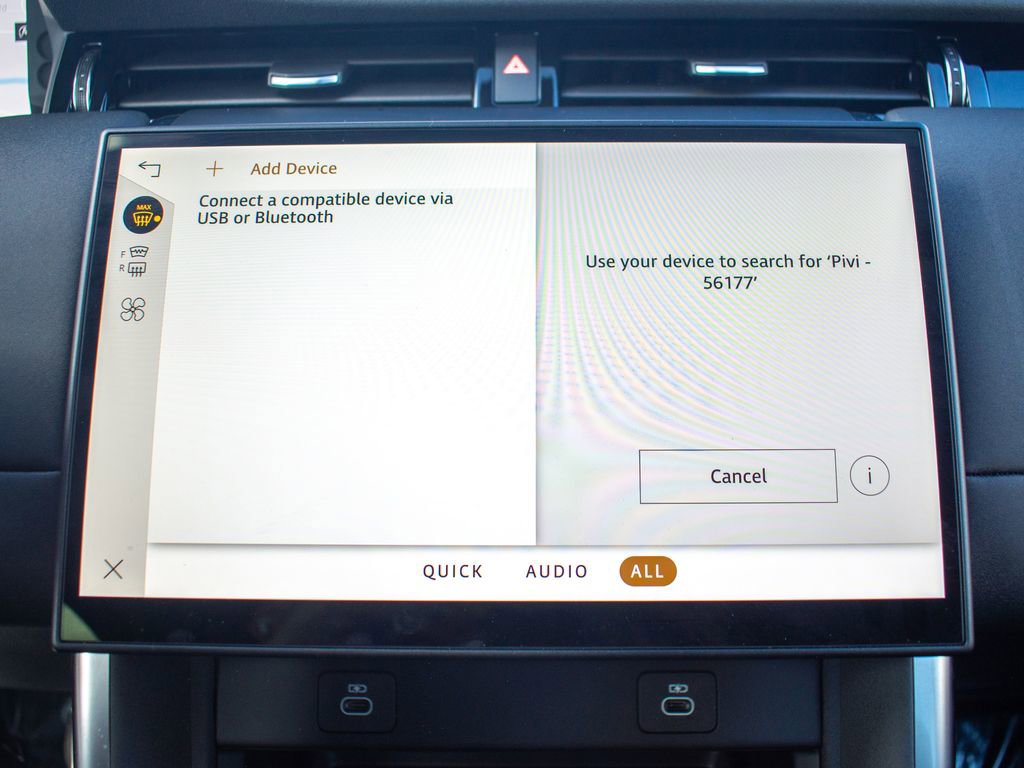 Used 2025 Land Rover Discovery Sport S image 32