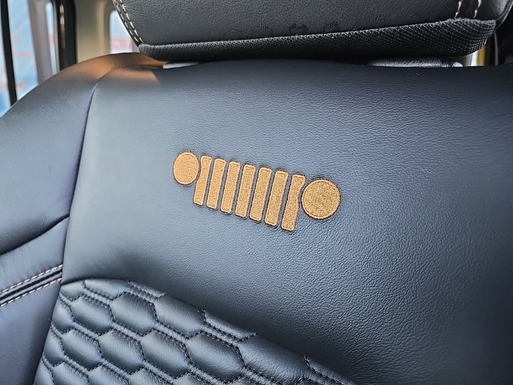 Used 2024 Jeep Wrangler Sport image 35