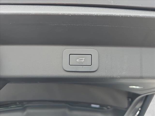 New 2026 Land Rover Range Rover Sport Dynamic SE AWD/4WD image 13