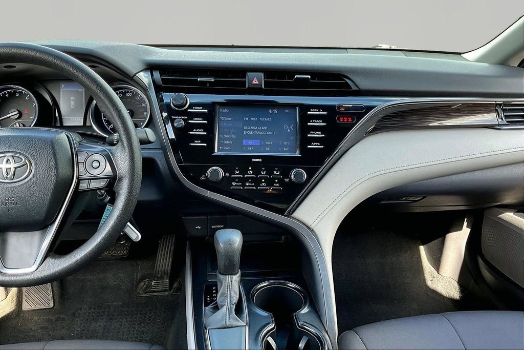 Used 2020 Toyota Camry LE FWD image 10