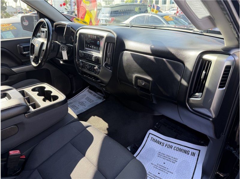 Used 2018 Chevrolet Silverado 1500 LT w/ All Star Edition RWD image 29