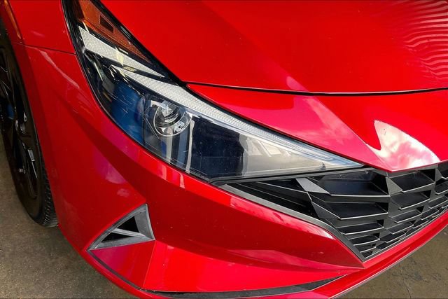Certified 2021 Hyundai Elantra SEL FWD image 31