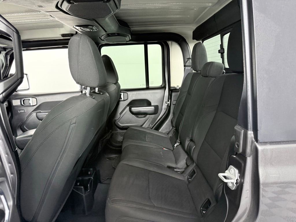Used 2023 Jeep Gladiator Sport image 22