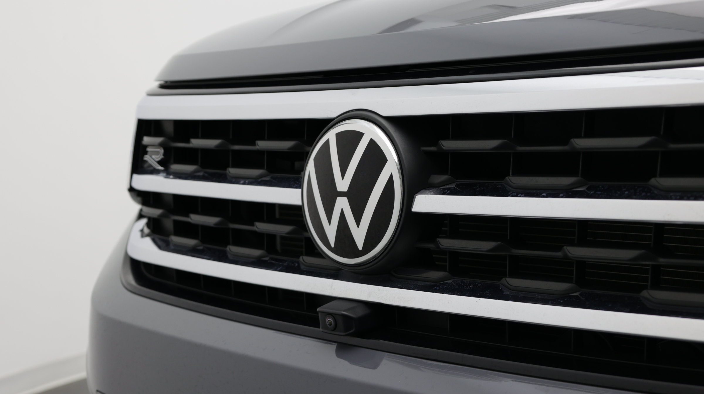 Used 2023 Volkswagen Atlas Cross Sport SEL Premium R-Line AWD/4WD image 8