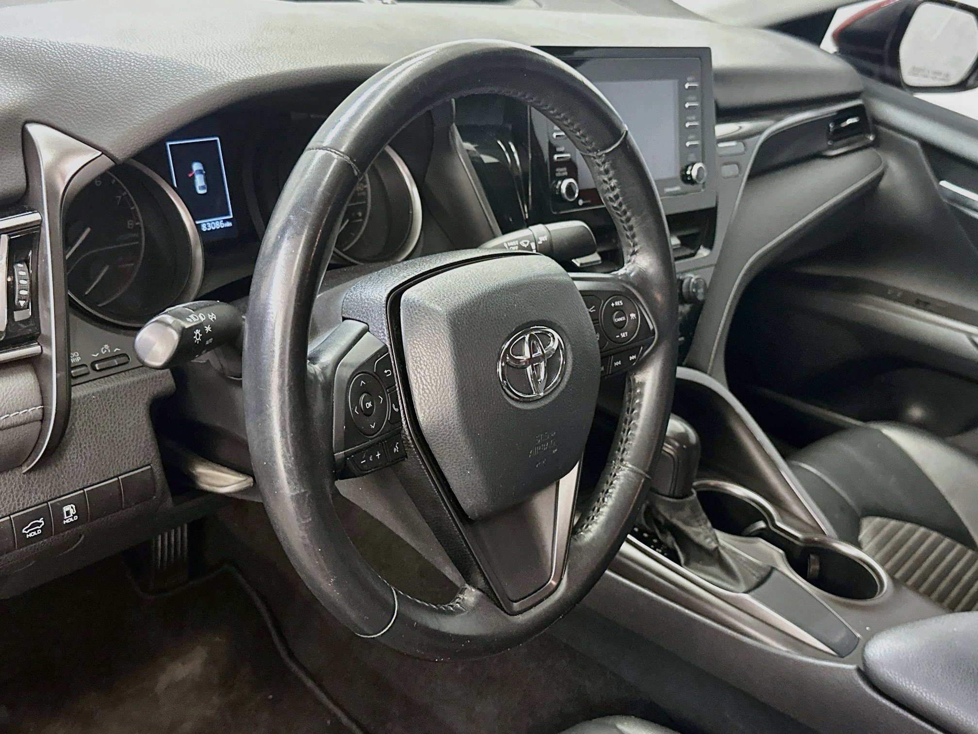 Used 2021 Toyota Camry SE FWD image 19