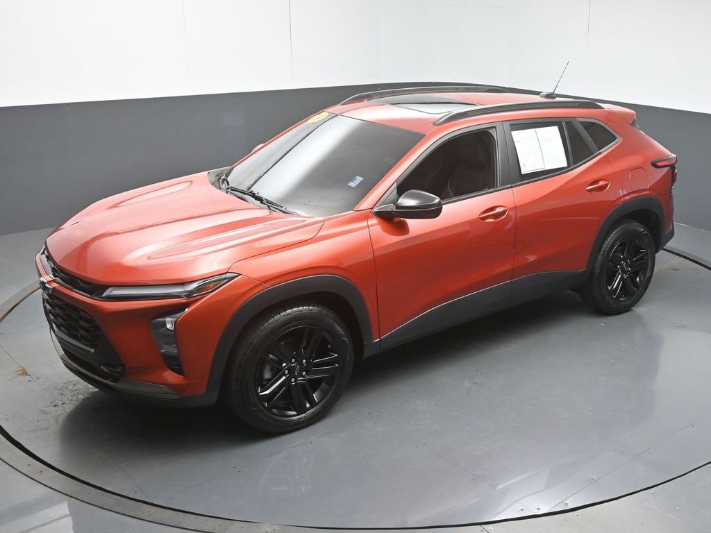 Used 2024 Chevrolet Trax ACTIV w/ Sunroof Package image 44