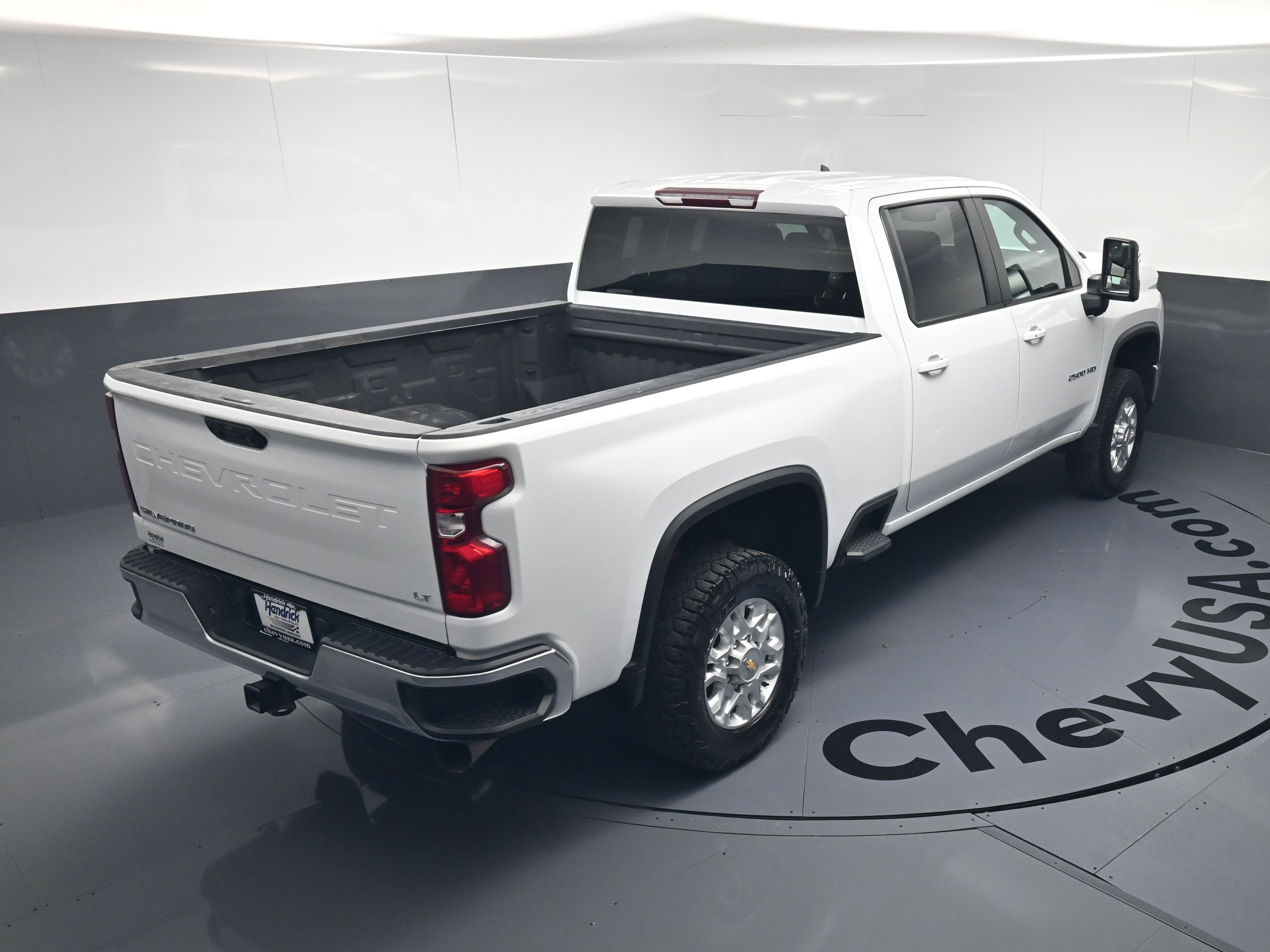 Used 2024 Chevrolet Silverado 2500 LT image 32