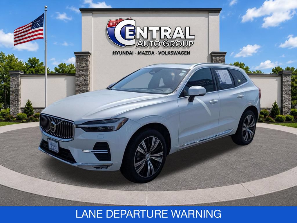 Used 2022 Volvo XC60 B5 Inscription w/ Climate Package AWD/4WD image 3