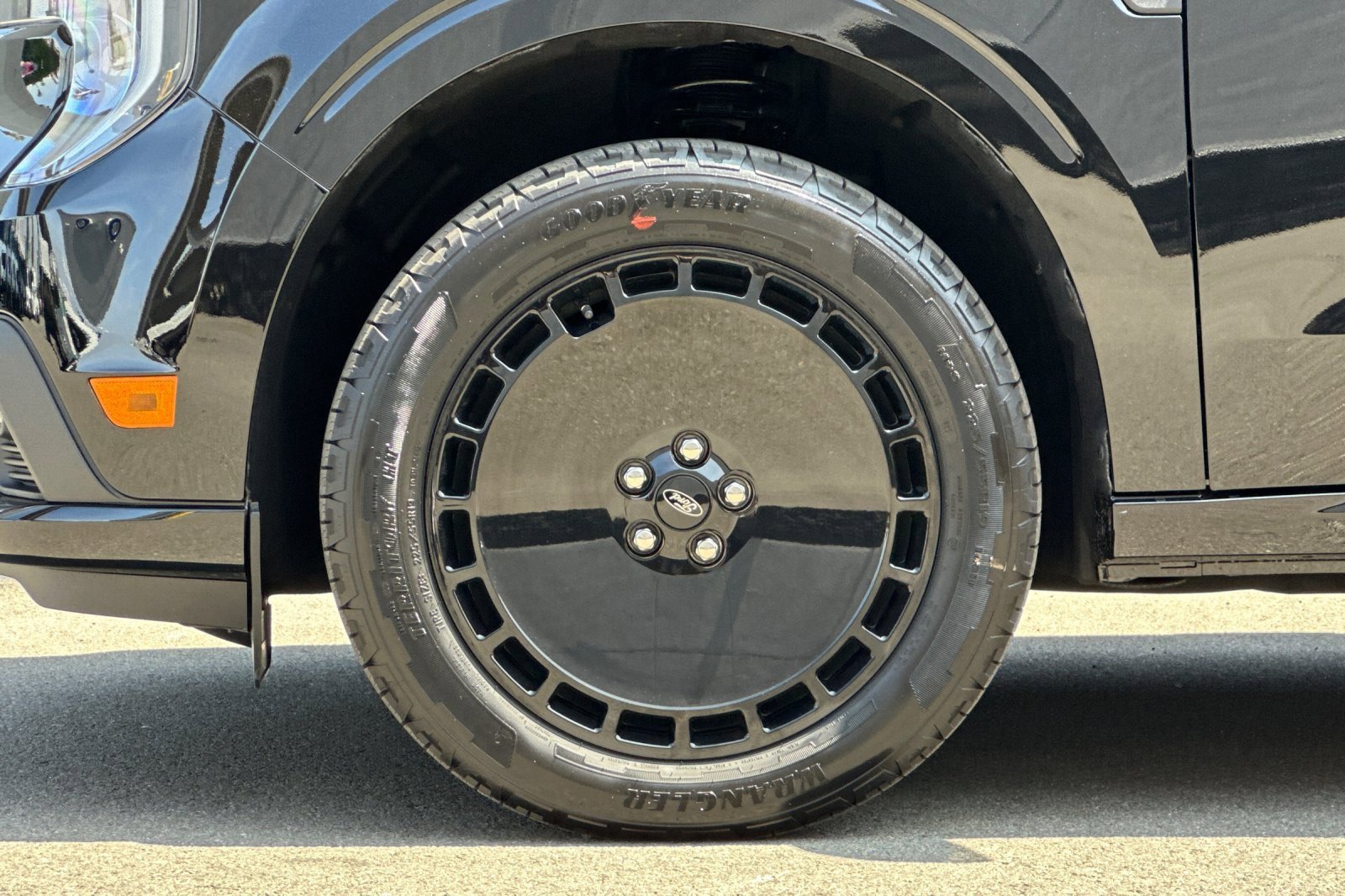 New 2025 Ford Maverick Lobo image 23