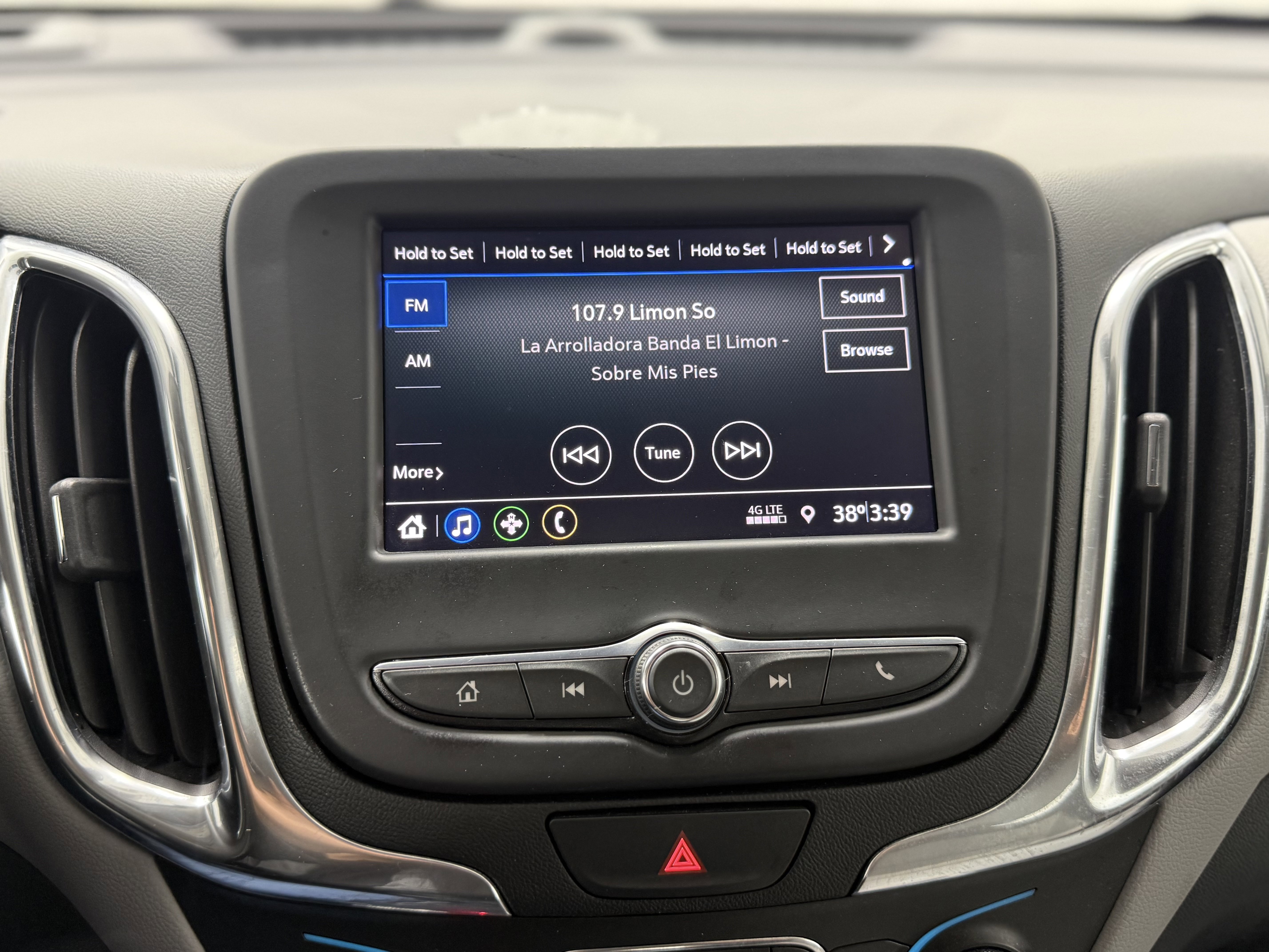 Certified 2021 Chevrolet Equinox LS image 17