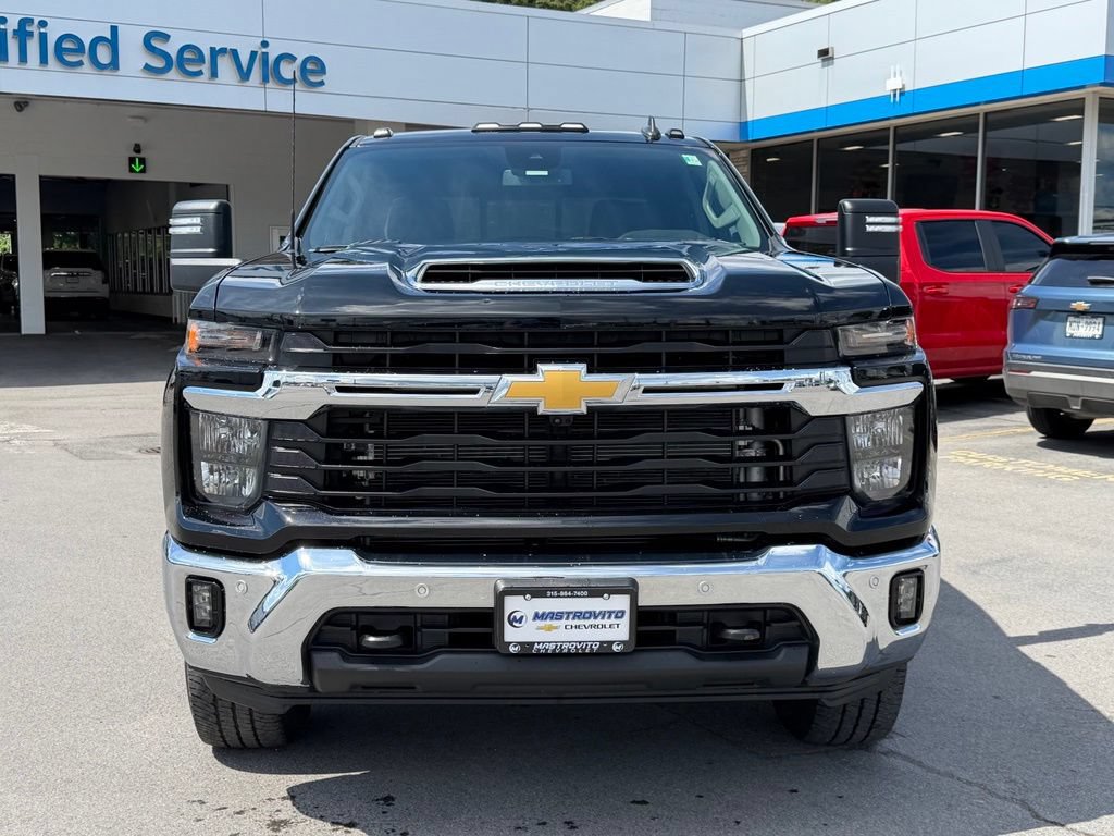Used 2025 Chevrolet Silverado 2500 LT w/ All Star Edition AWD/4WD image 3