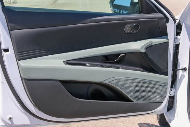 New 2026 Hyundai Elantra Limited image 8